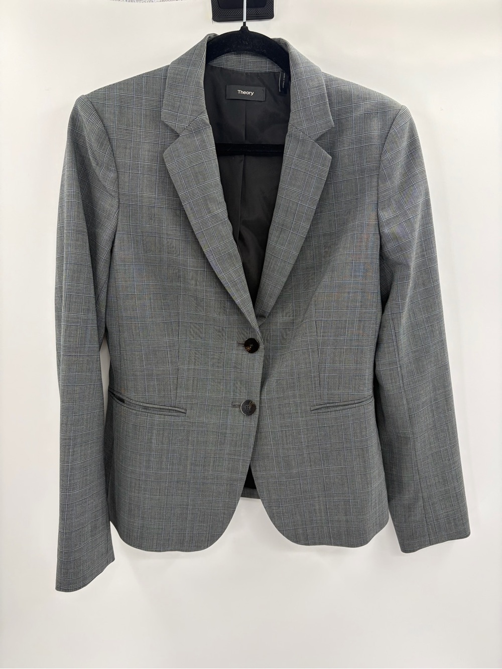 Theory Carissa classic plaid long sleeve 2 button office caree blazer size 6